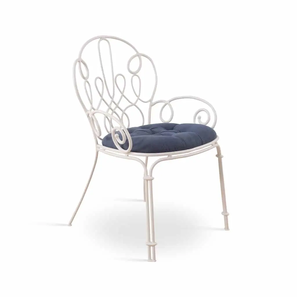 New Classic Design Metall Stuhl Tisch Dekorative weiße Farbe Modern Design Stuhl für Wohnzimmer Gästezimmer Show Room Dining verwendet