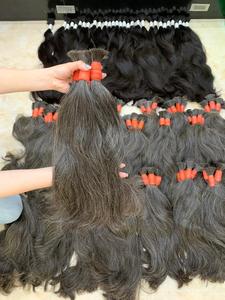 มนุษย์ผม100% เวียดนามสีขาวสีเทาธรรมชาติบริสุทธิ์ผมบริสุทธิ์ในผมส่วนขยายวัตถุดิบในปริมาณที่เป็นกลุ่ม