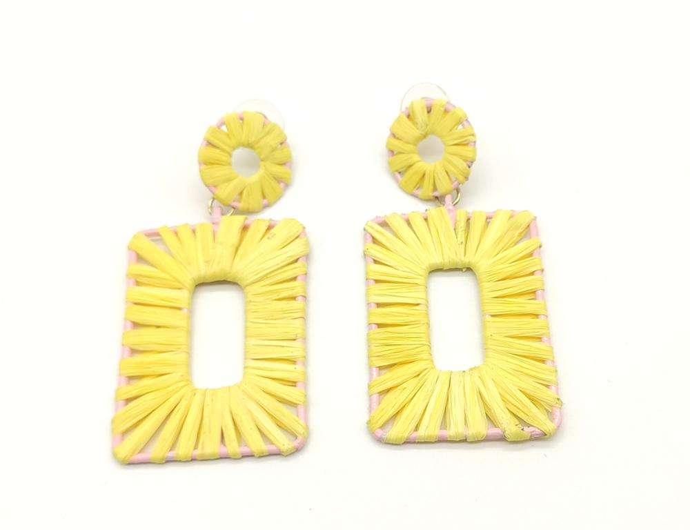 สีเหลือง