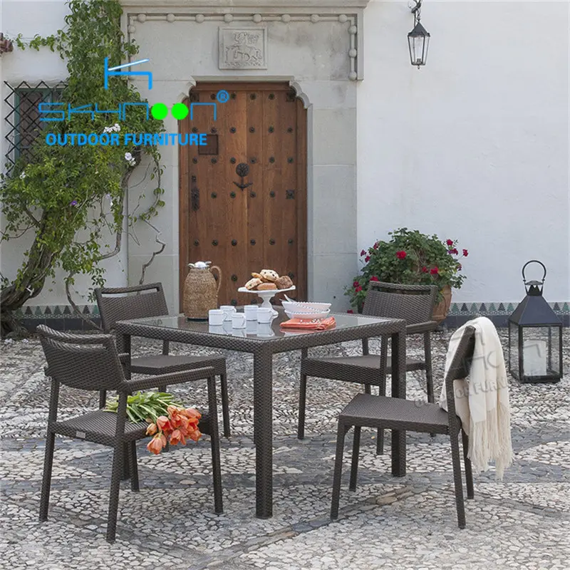 Mesa y sillas de mimbre de diseño moderno, para exteriores, jardín, patio, muebles de ratán sintéticos para exteriores, 5 uds. (11071)