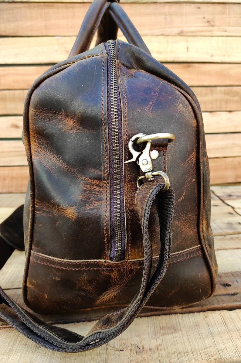 สีน้ำตาล