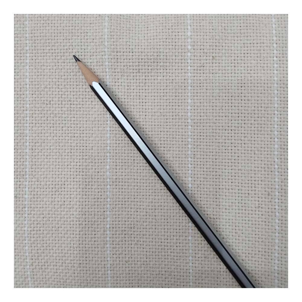 ครึ่งสีขาว