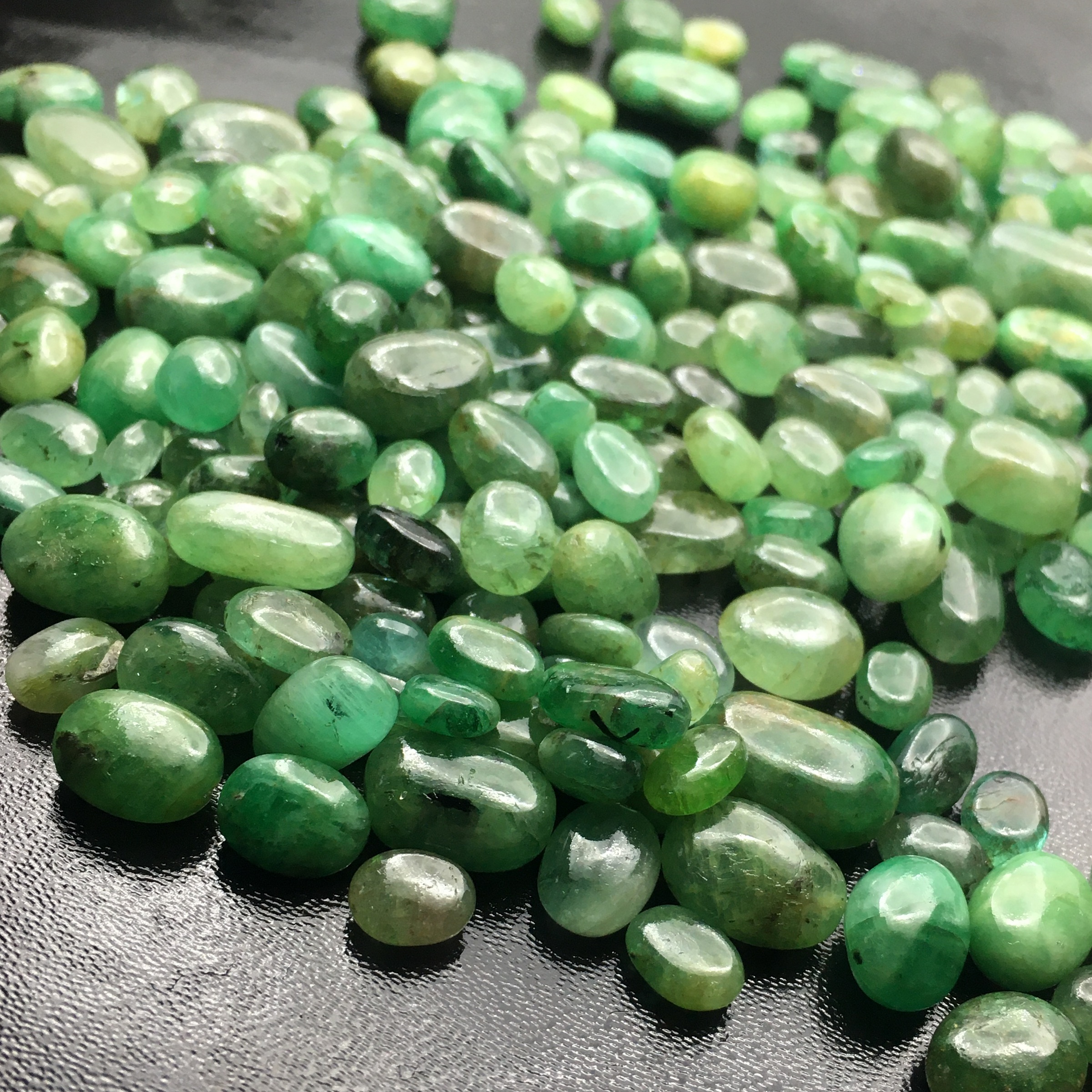 สีเขียว