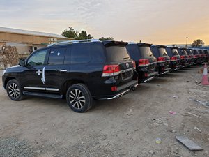 2017-2024 Toyota Land Cruiser 4.6เบนซินเต็มตัวเลือก VXR มือสอง/มือสองเครื่องยนต์เทอร์โบเชื้อเพลิงดีเซล FWD R20 - Product Image 6