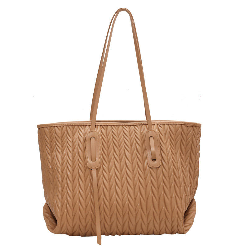 น้ำตาลอ่อน