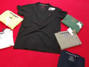 超限服装原装品牌男式短裤袖子<span class=keywords><strong>V</strong></span>领皮克<span class=keywords><strong>T</strong></span>恤孟加拉国库存批量剩余服装<span class=keywords><strong>T</strong></span>恤