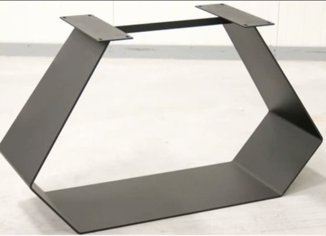 Dining Center Table leg4