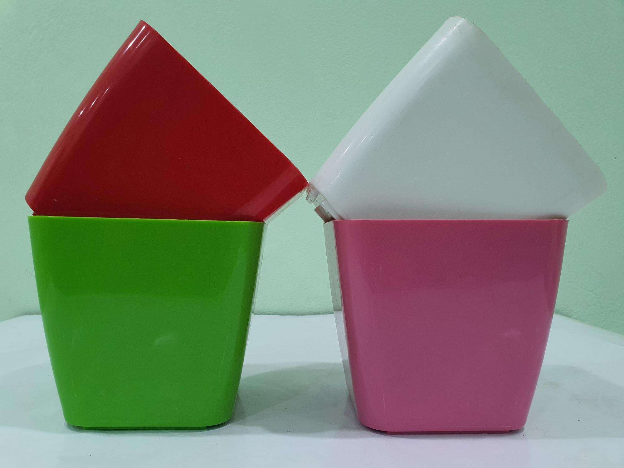 เขียว, แดง, ขาว, ชมพู