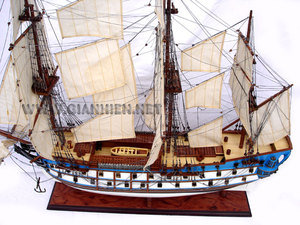 <strong>LE</strong> PROTECTEUR WOODEN MODEL BOAT_ WOODEN HANDICRAFT MODEL - Product Image 4