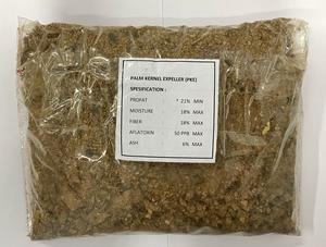 印度尼西亚优质蔬菜粉优质棕榈仁榨油机 (PKE) 用于牛鸡鱼动物饲料