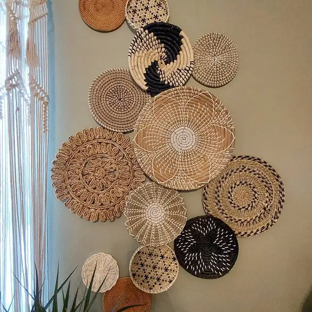 Paniers de décoration murale Offre Spéciale 13 pièces, paniers africains pour décoration murale Boho, paniers tissés avec un design différent pour l'art mural Boho