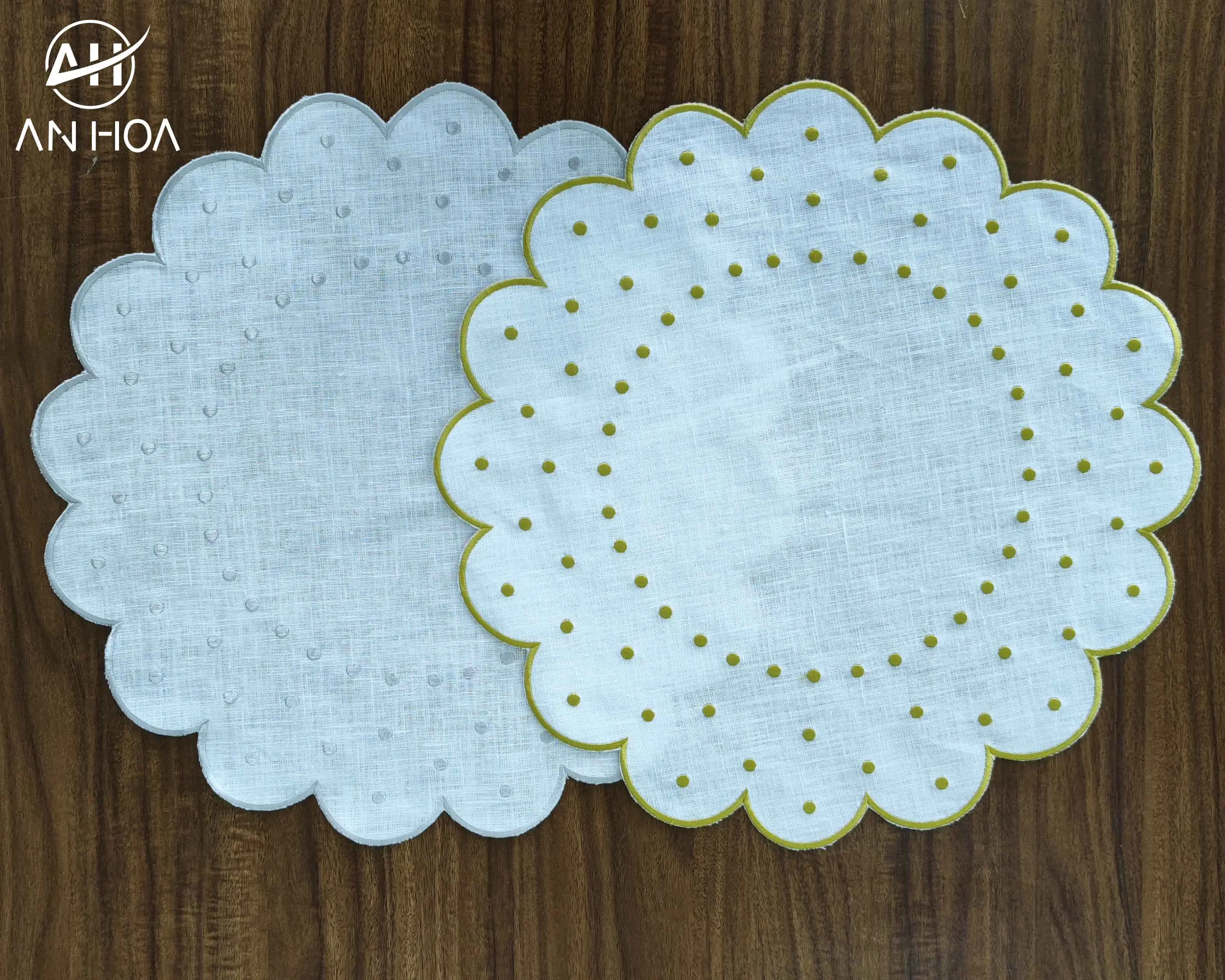 Vòng Thêu Cutwork 100% Vải Lanh Placemat, Kim Loại Màu Bạc Dots Thêu 100% Vải Lanh Placemat