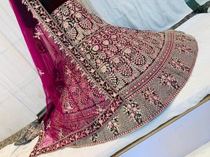 นักออกแบบชาวอินเดียล่าสุดสีแดงเจ้าสาว Lehenga Choli Unstich Design แต่งงาน Lahnga Choli ผู้หญิง Lengha ผู้ค้าส่งสุราษฎร์อินเดีย - Product Image 4