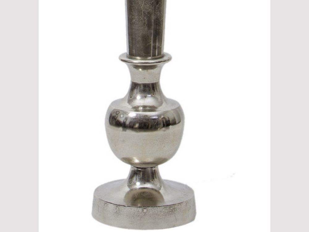 สีเทาอ่อน