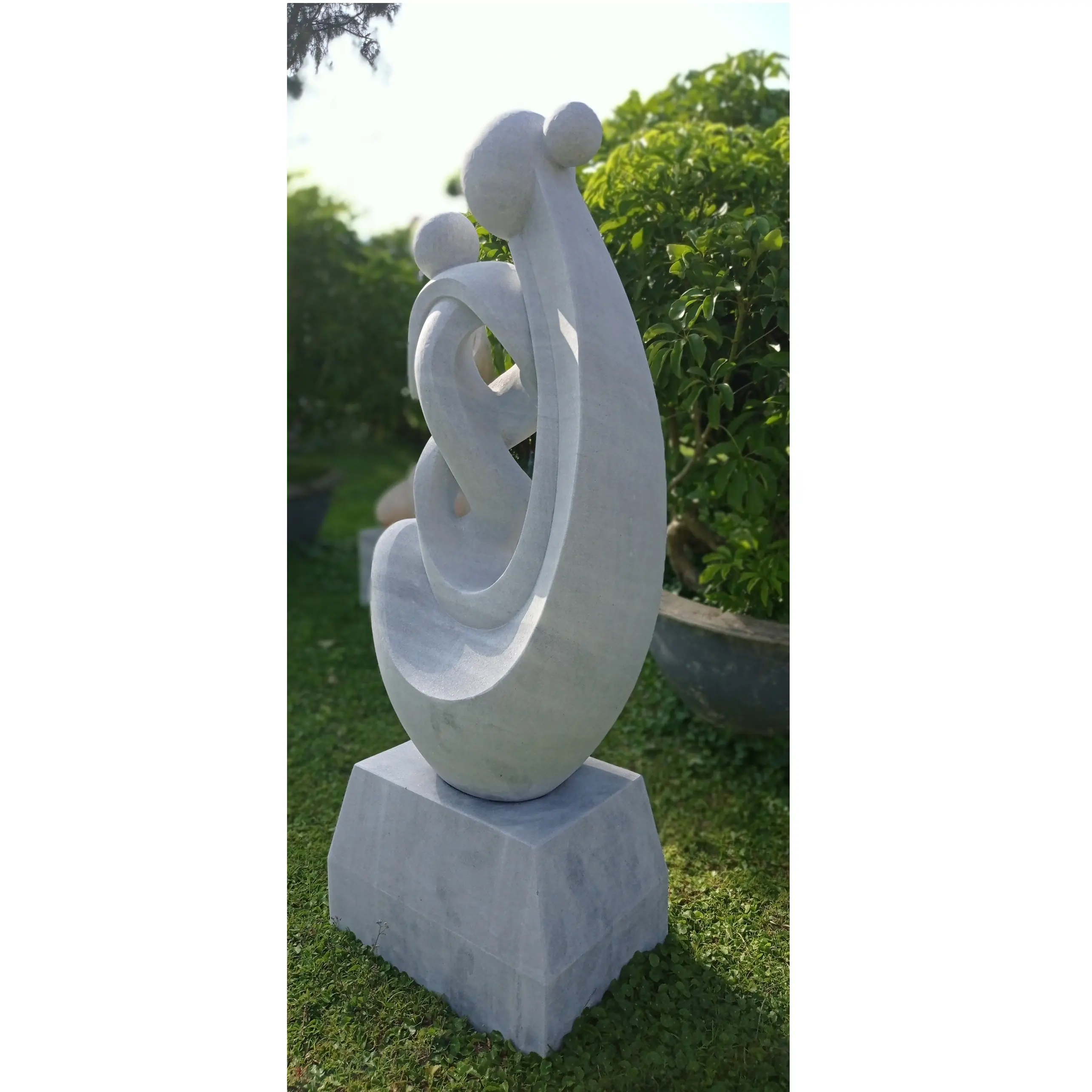 Outdoor Unique Marble White Mother and Child Statue natural stone garden pack statues hand carved from Vietnam