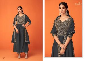 גבירותיי kurti עם עצור טהור ויסקוזה זהורית עם יפה רקמה עבודת טהור ויסקוזה מול עם עדין רקמת שרוכים dupatta