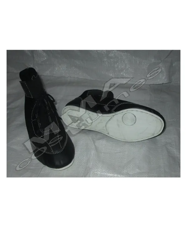 Scarpe da boxe con logo personalizzato di alta qualità scarpe da kickboxing Krav maga training scarpe con logo personalizzato