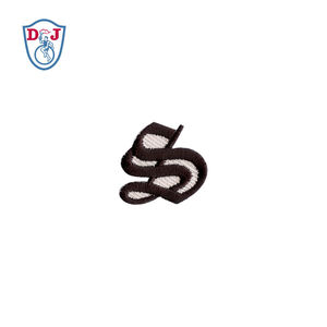 Gotik alfabe yama 26 mektuplar setleri çıkartmalar demir On işlemeli rozetleri özel adı nakış giyim kişiselleştirilmiş takım logosu - Product Image 5