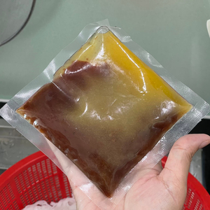 越南河汤配牛肉和鸡肉口味150克每包不含防腐剂，快速方便