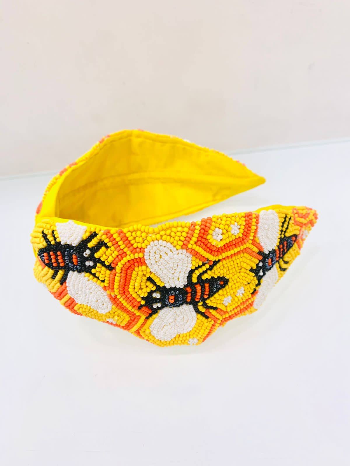 สีเหลือง