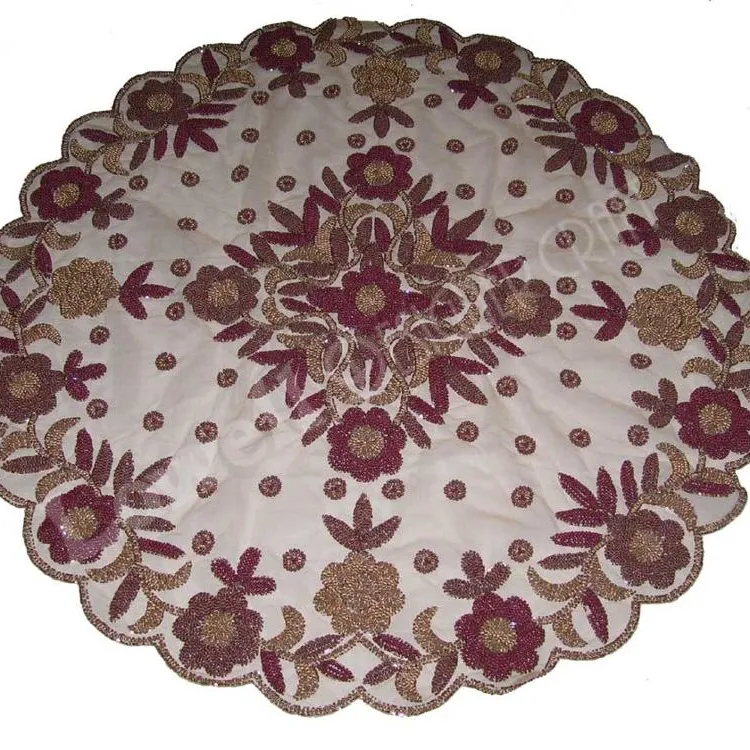 Couverture de table de broderie