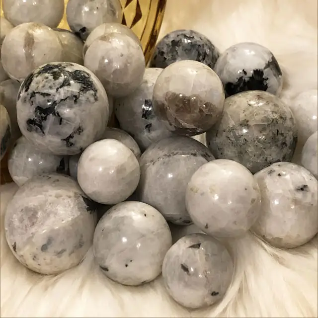 Bola de piedra lunar de arcoíris, cristal curativo grabado, Usui, Reiki, símbolos, Gema de energía positiva