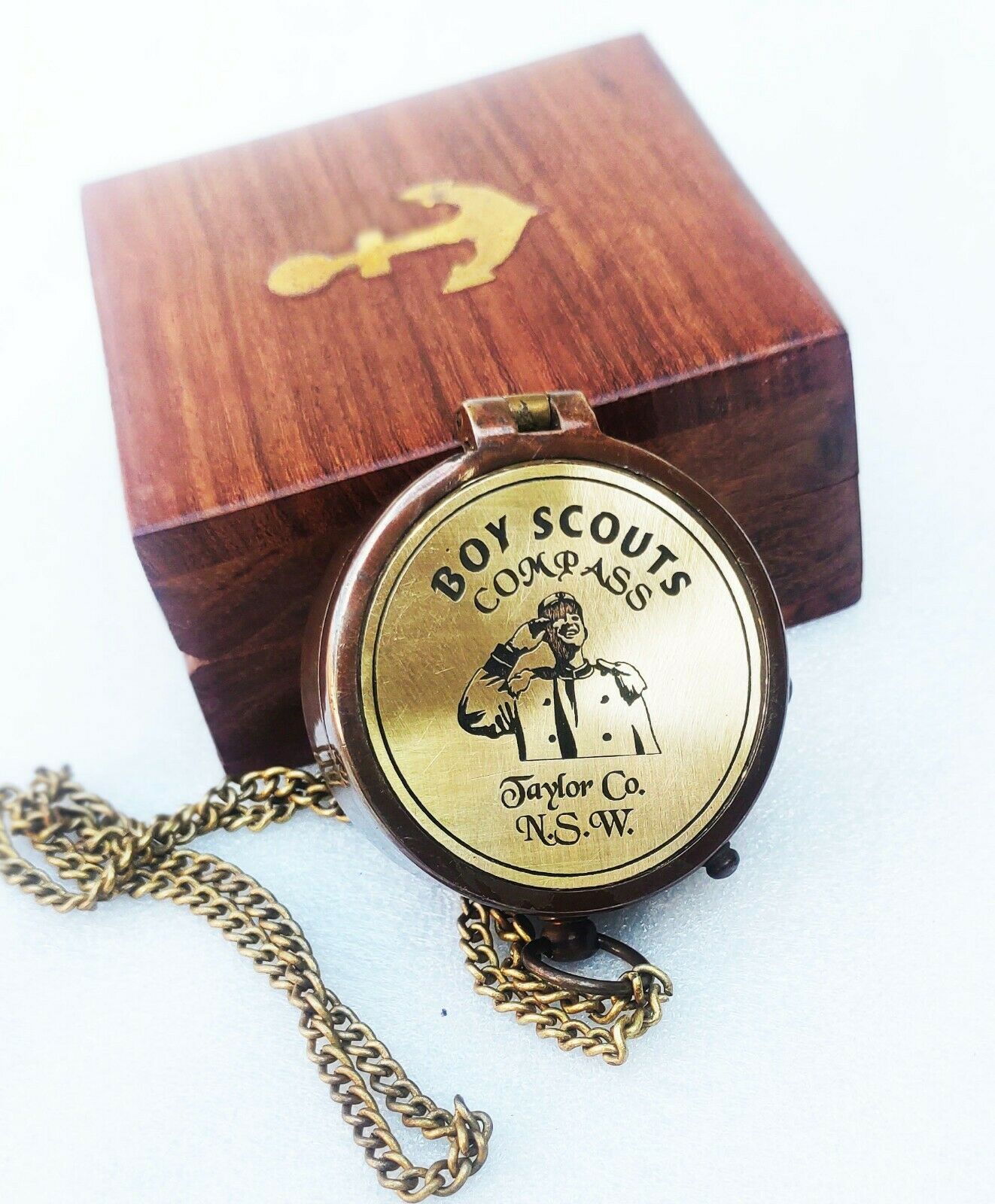 โบราณและสีน้ำตาล