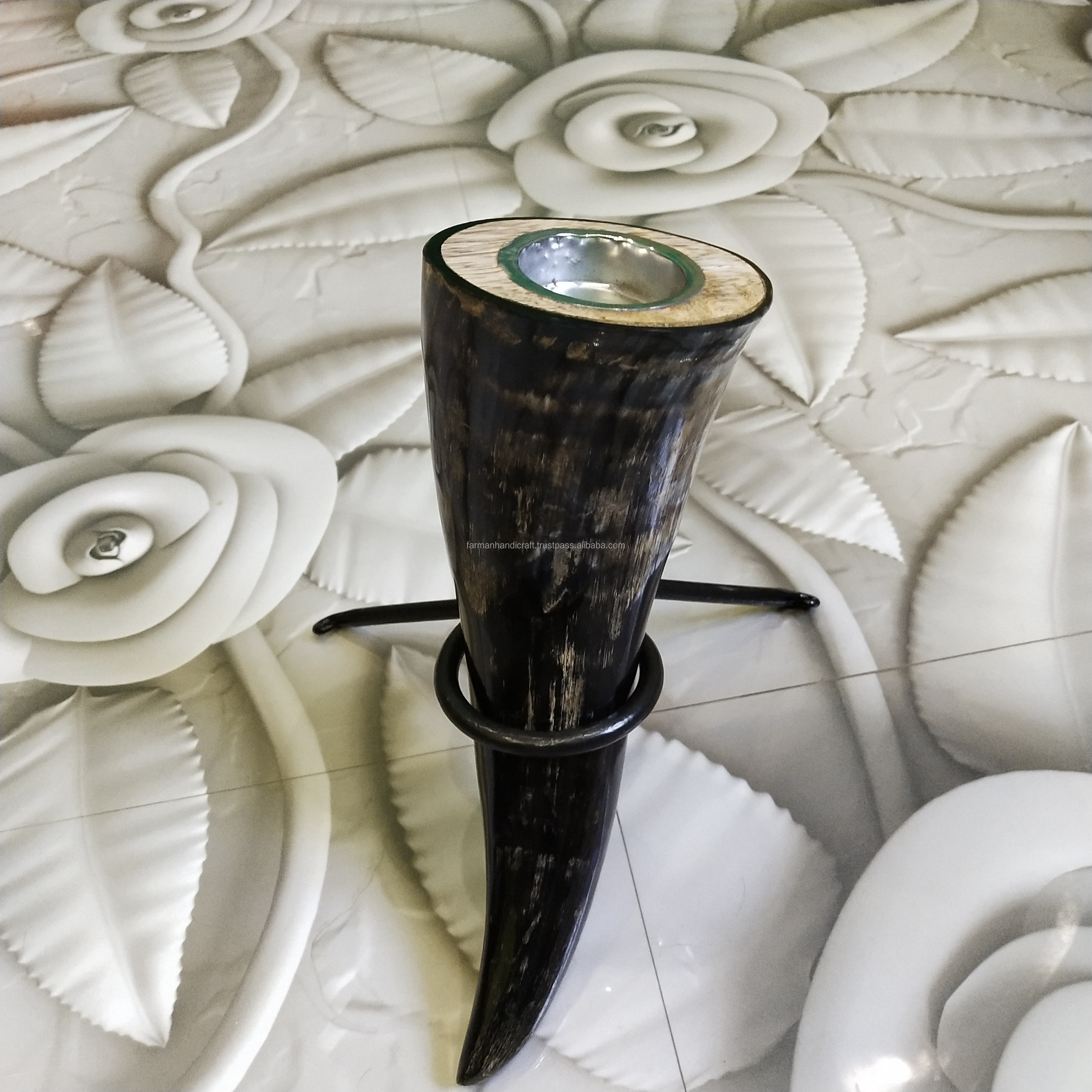 สีฮอร์นธรรมชาติ