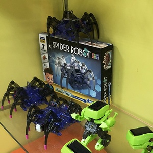 FAI DA TE una batteria AA di guida elettrico spider robot giocattolo per i bambini a montare