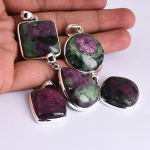 Moldavite Pendente Della Pietra Preziosa Del Pendente Moderna Esclusivi Bella di Disegno Del Pendente Fancy