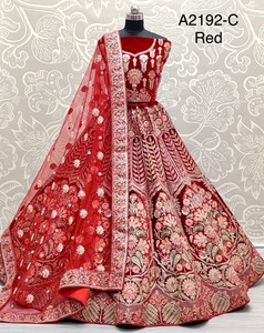 เสื้อเบลาส์ Lehenga Choli Dupatta,เสื้อทำงานปักลายประดับมุกสำหรับเจ้าสาว Laha Lehenga Choli - Product Image 1