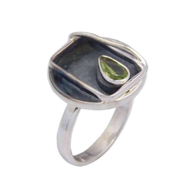 สีเขียว