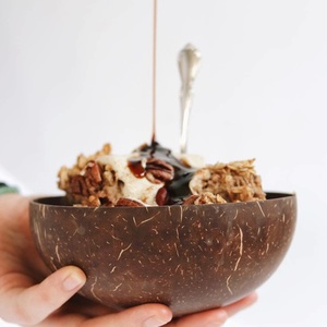 Handmade Natural Brown Color Round <strong>Shape</strong> Simple Design Smooth and Polished <strong>Coconut</strong> Shell Bowls for Serving Food - Product Image 4