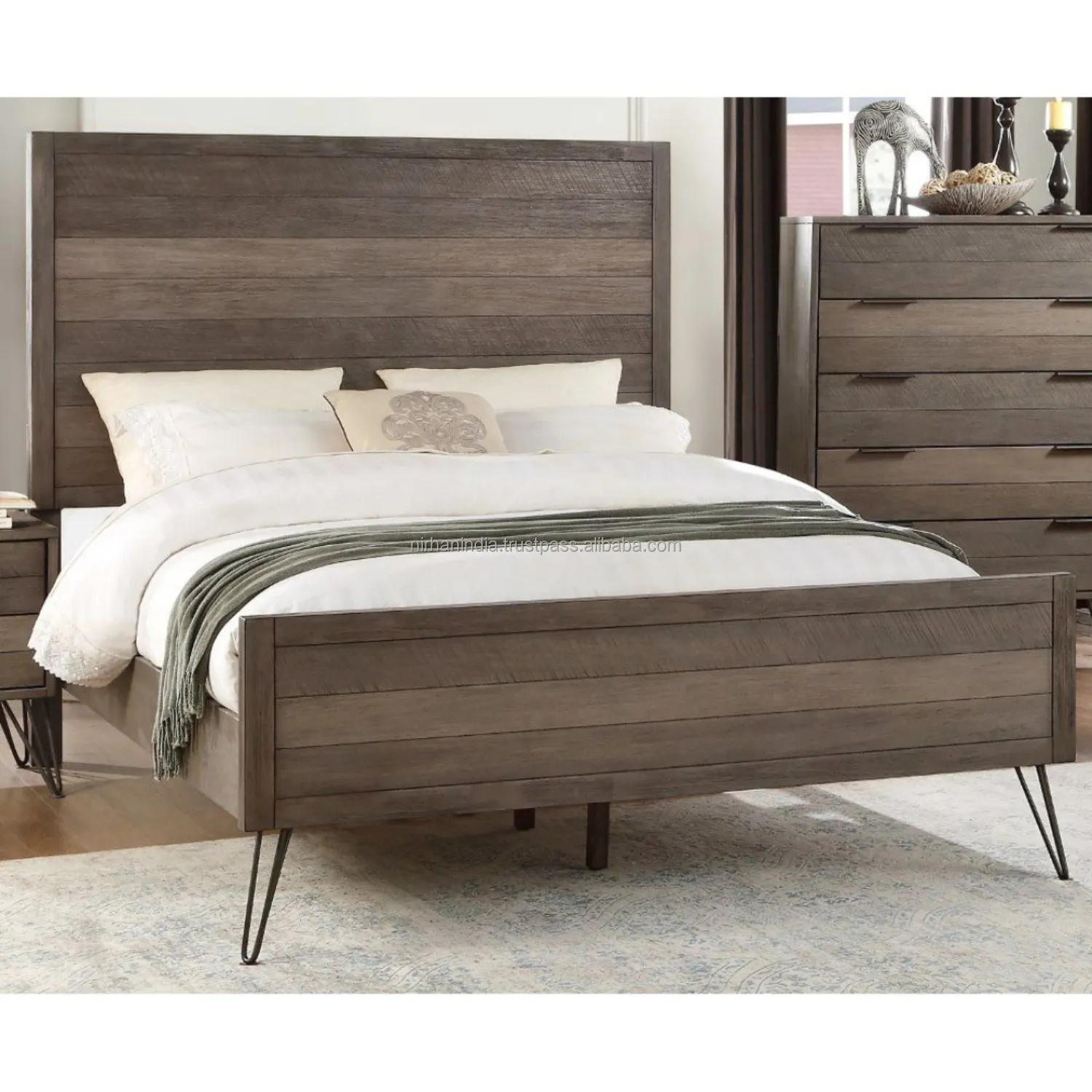 Acabamento de cama de madeira, design mais recente, cama de parede, mobiliário, quarto com pernas modernas de madeira de metal, sólido original