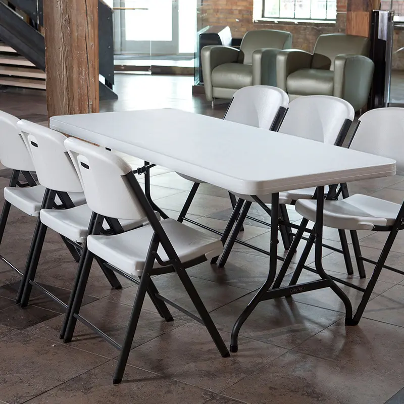 白い軽量長方形折りたたみ式テーブル屋外イベント会議キャンプパーク耐候性折りたたみ式テーブル結婚式用
