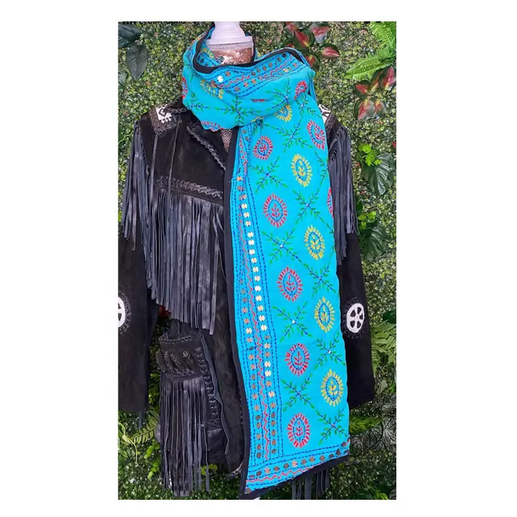 उज्ज्वल रंग Phulkari हाथ से कशीदाकारी दुपट्टा Scarfs विश्वसनीय आपूर्तिकर्ता