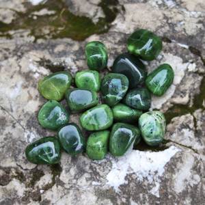 หยกสีเขียวหิน TUMBLED/คริสตัลธรรมชาติหยกขัดหินโมรา TUMBLES/ขายส่งหยกหยกหยกเกลือกกลิ้งหิน