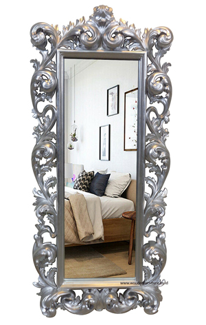 ใบไม้สีเงิน