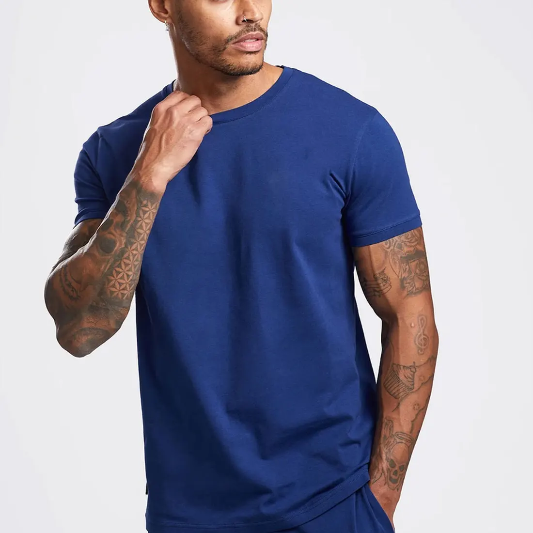 T-shirt en tissu pour hommes, à bas prix, vêtements de gymnastique, 2021, vente en gros
