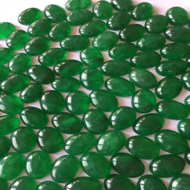 Gema suelta de Jade verde