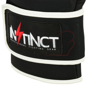 Guantes de boxeo Hook & Loop de cuero de vaca de alta calidad para entrenamiento de artes marciales Nuevo estilo Guantes de boxeo profesionales personalizados - Product Image 4
