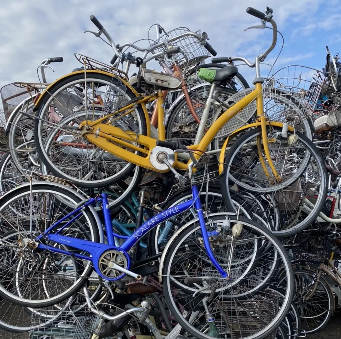 Vélo alimenté par batterie d'occasion à vendre 40FT commande disponible