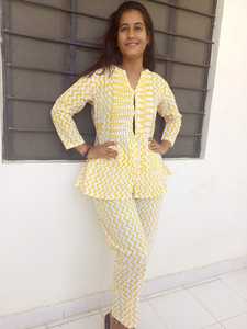 带波浪设计的淡黄色印花纯棉夏季休闲服<span class=keywords><strong>Kurta</strong></span>配睡衣套装XF65