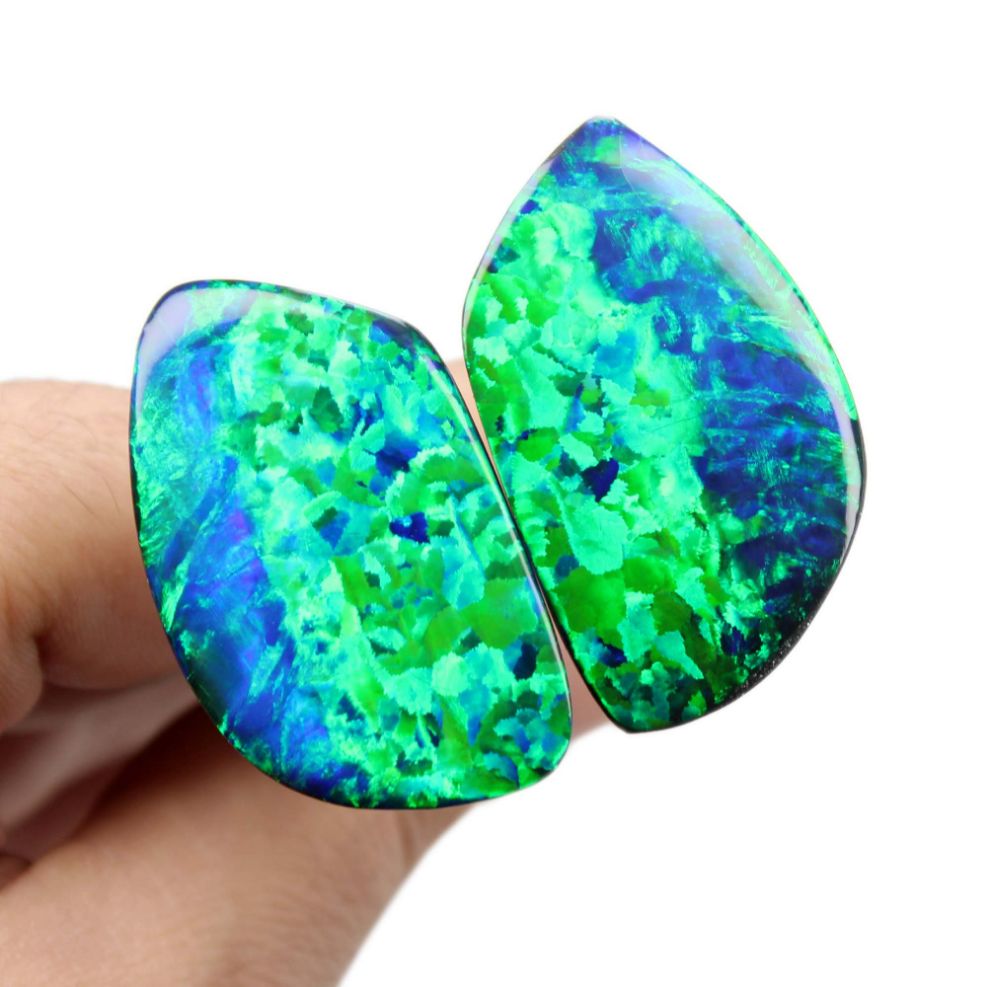 สีเขียว