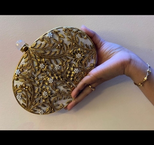 珍珠母金属拖把离合器肩包石头作品点缀刺绣女士派对用具手袋