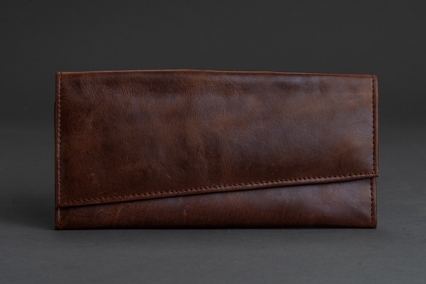 สีน้ำตาล