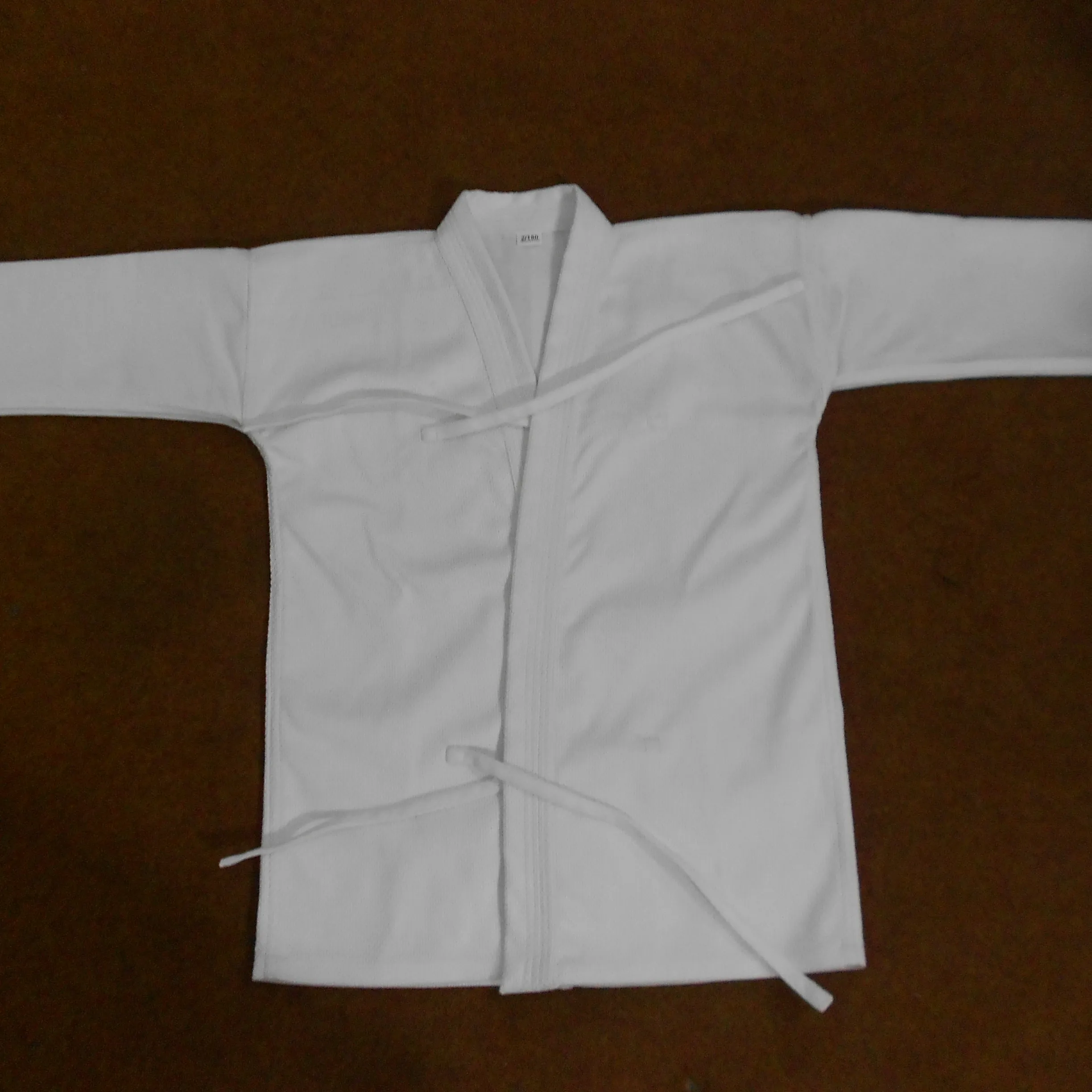 Uniforme de kárate kumite aprobado por WKF, para competición o entrenamiento, traje cómodo de kárate