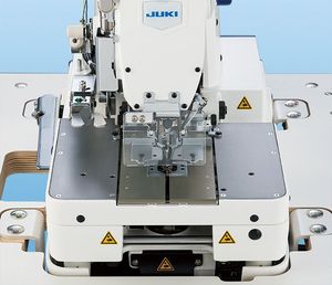 使用Jukis MEB-3900电脑控制，孔眼扣环缝纫系统 (用于牛仔裤和棉裤) - Product Image 3