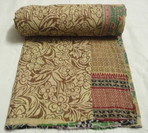 复古印度Kantha棉被旧<span class=keywords><strong>Sari</strong></span>床罩古达里扔拼布棉可逆手工地毯床上用品Kantha