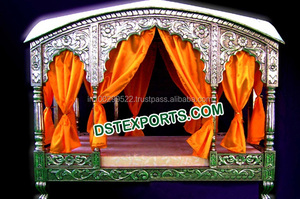 Traditional Royal Palanquin or Doli Maharaja Wedding Palki Brass Metal Princess Raj Mahal Doli - Product Image 5